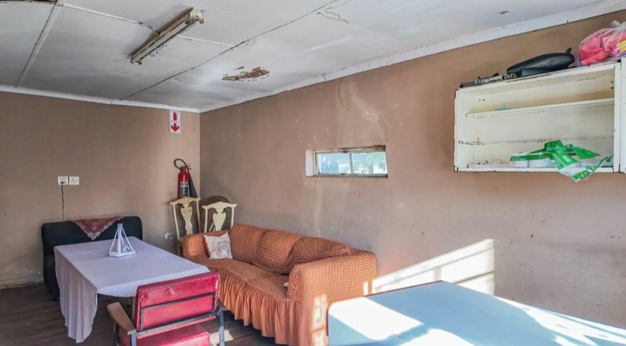 5 Bedroom Property for Sale in Ficksburg Free State